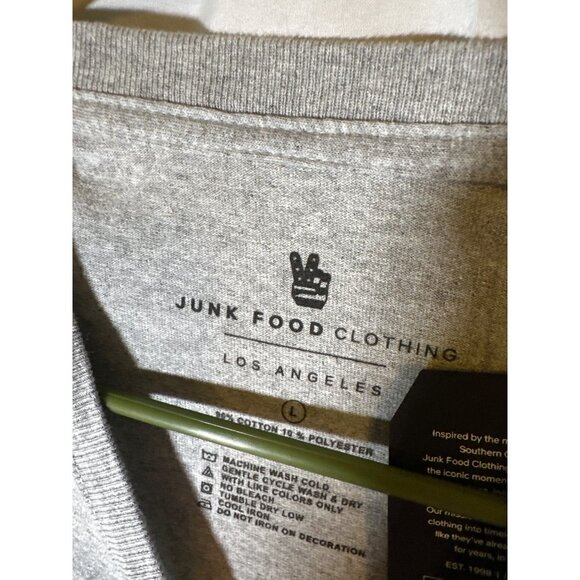 Junk Food Budweiser Mens Crew Neck Short Sleeve Graphic T-Shirt, Size L, NWT - Picture 3 of 5